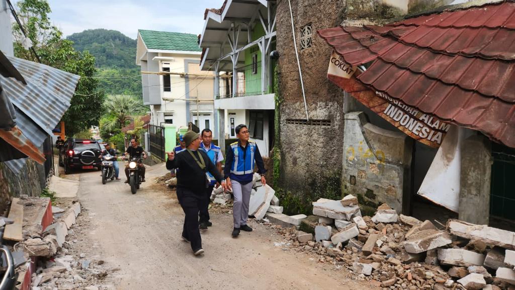 Satgas BUMN Jawa Barat Siaga Salurkan Bantuan dan Terjunkan Relawan untuk Percepat Evakuasi serta Penanganan Gempa Cianjur 1