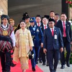 Berbusana-Adat-Tanimbar-Presiden-Jokowi-Sampaikan-Pidato-di-Gedung-Nusantara